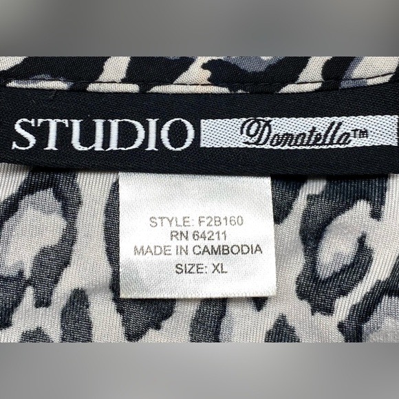 EUC Studio Donatella Animal Print Dress Cover-Up, XL - Picture 2 of 5